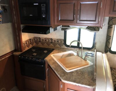 2012 Thor Motor Coach Freedom Elite