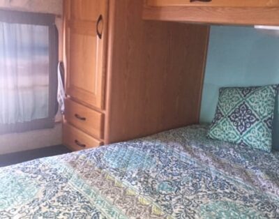 2011 Thor Four Winds Majestic